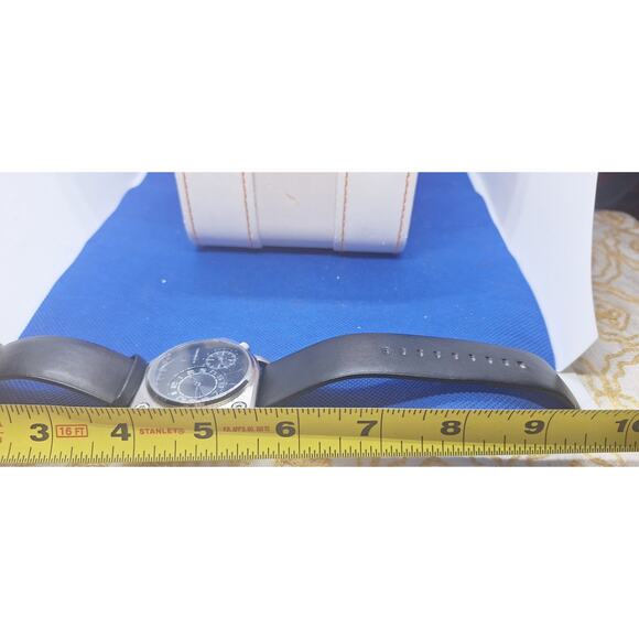 Giordano quartz dual analog 1378-01 men's vintage watch  nos  new battery- nib - Picture 5 of 9